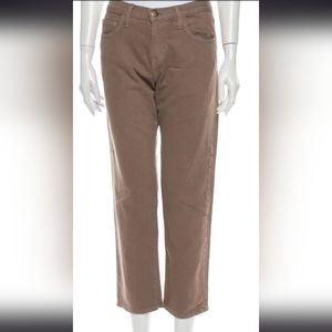 Current Elliot brown